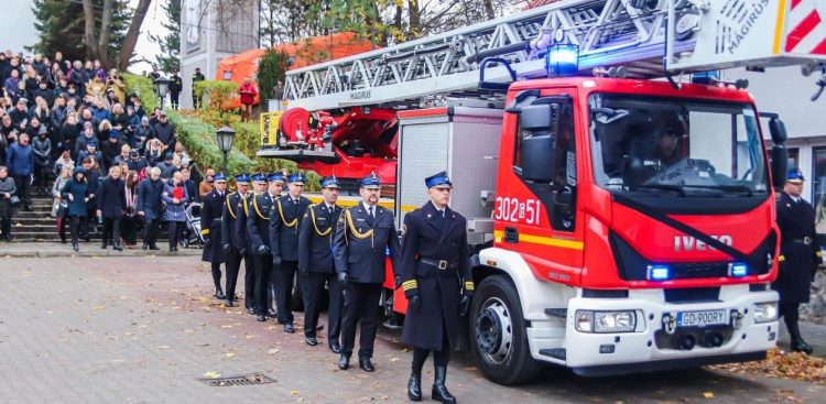 Ostatnie pożegnanie Bartosza Błyskala (fot. Komenda Miejska
Państwowej Straży Pożarnej
w Gdańsku)