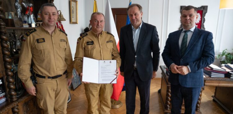 Dzięki dofinansowaniu jedna z gdańskich remiz kupi nowy wóz bojowy (fot. Urząd Marszałkowski Województwa Pomorskiego/Jacek Sowa)