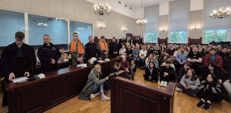 Mieszkańcom udostępniono do zwiedzania budynek Sądu Rejonowego w Słupsku (fot. Radio Gdańsk/Przemysław Woś)