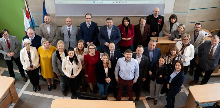 Radni Gdyni IX kadencji (fot. Facebook/Rada Miasta Gdyni)