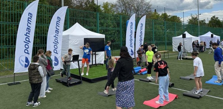 Z okazji 90-lecia Polpharmy zorganizowano m.in. zawody sportowe (fot. Radio Gdańsk/Filip Jędruch)