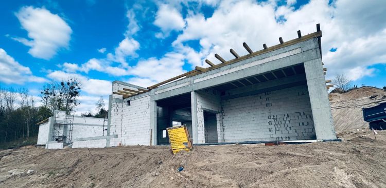 Budowa Domu Kultury w Lipnicy (fot. Radio Gdańsk/Marcin Pacyno)