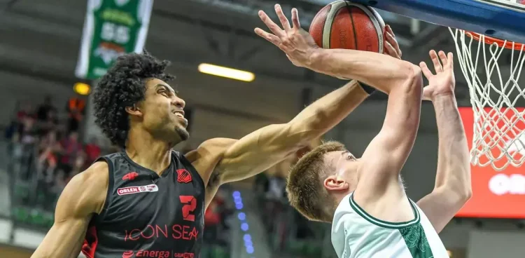 Czarni Słupsk wygrali w Zielonej Górze (fot. PLK)