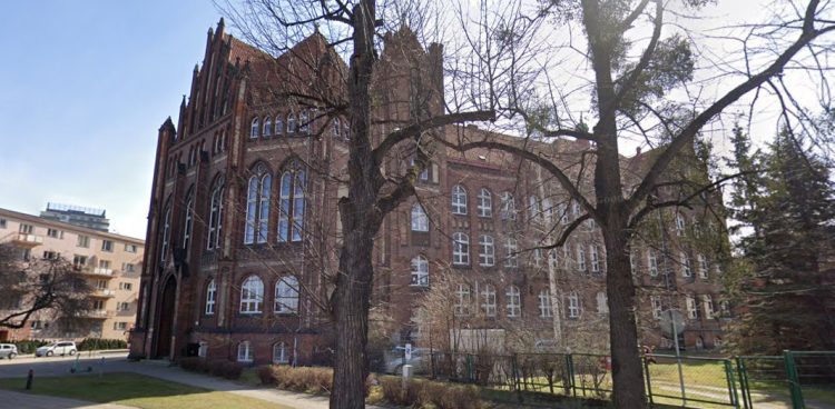 I Liceum Ogólnokształcące im. Mikołaja Kopernika w Gdańsku (fot. Google Street View)