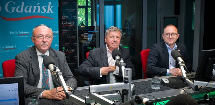 Od lewej: Marcin Skwierawski, Piotr Karczewski, Krzysztof Trawicki (fot. Radio Gdańsk/Pola Malańska)