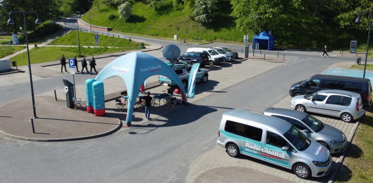 Mobilne studio Radia Gdańsk na Pikniku Nauki Fahrenheita (fot. Radio Gdańsk/Robert Groth)