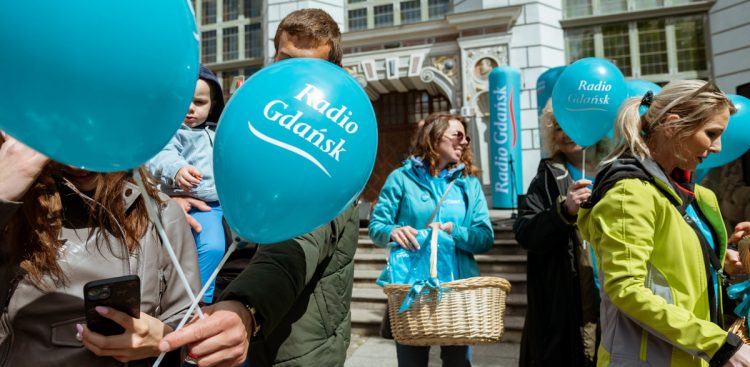 Urodzinowe spotkanie przyjaciół Radia Gdańsk na Długim Targu (fot. Jacek Klejment)