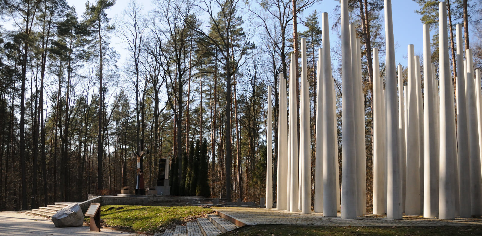 Cmentarz wojenny w Lesie Szpęgawskim (fot. Urząd Gminy Starogard Gdański)