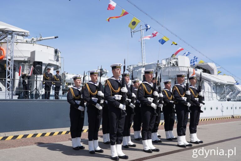 ORP „Błyskawica” rozpoczęła 50. sezon wystawienniczy. Gdynia, 01.05.2025 r. (fot. Magdalena Starnawska/gdynia.pl)