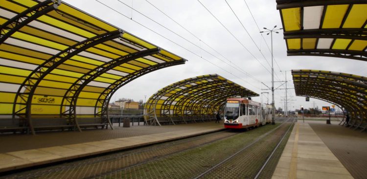 Przystanek tramwajowy przy Polsat Plus Arenie Gdańsk (fot. gdansk.pl)