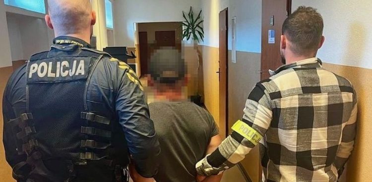 Mężczyźni okradli jedną z pasiek na terenie powiatu słupskiego (fot. KMP Słupsk)