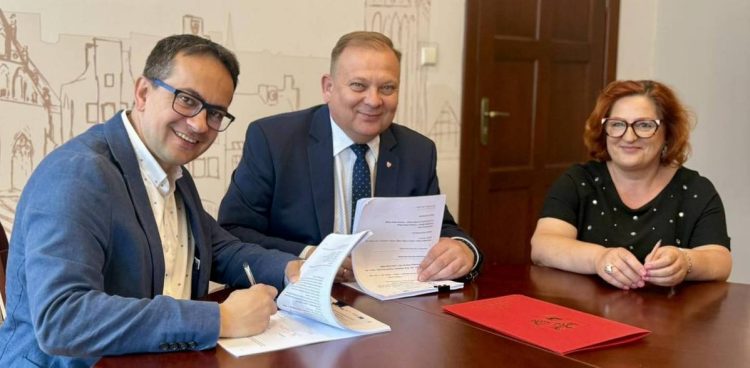 Elbląg otrzymał ponad 1,7 mln zł dofinansowania z Unii Europejskiej na realizację projektu "Mobilny Elbląg” (fot. Facebook/Miasto Elbląg)