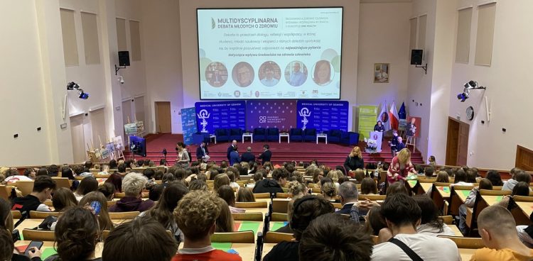 Multidyscyplinarna Debata Młodych o Zdrowiu odbyła się na Gdańskim Uniwersytecie Medycznym (fot. Radio Gdańsk/Kuba Kaługa)