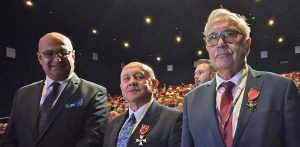 Orderem odrodzenia Polski został odznaczony między innymi prezes PKS Bytów Zdzisław Piskorski (po prawej) (fot. PKS Bytów)