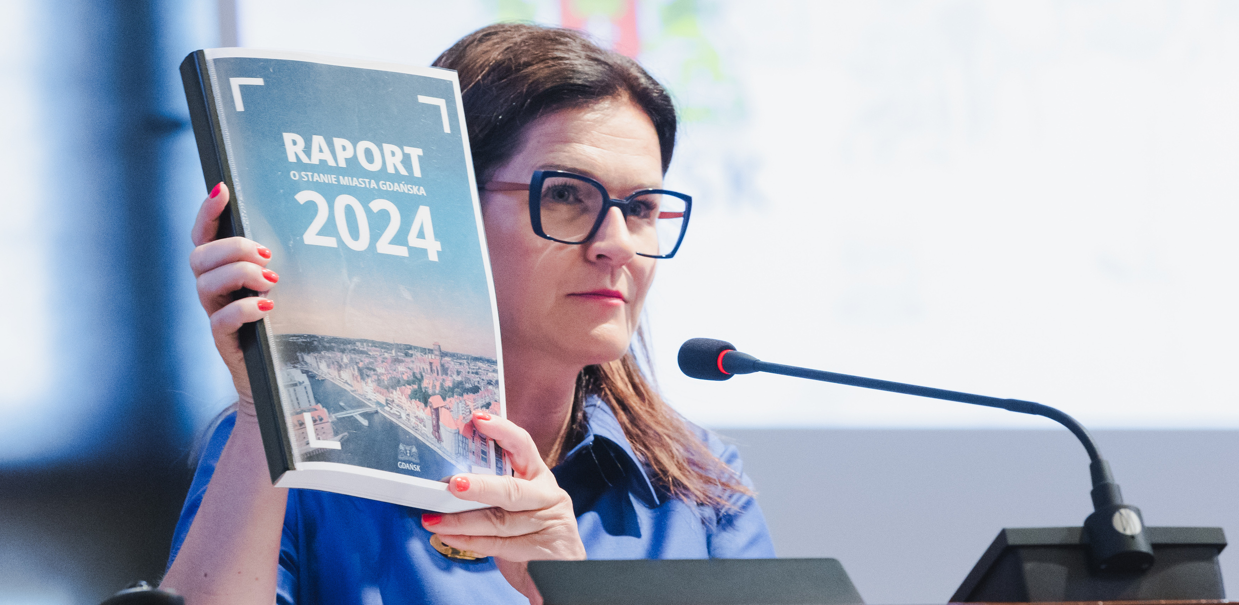 Prezydent Gdańska na sesji Rady Miasta Gdańska - 26.06.2025 r. (fot Dominik Paszliński/gdansk.pl)