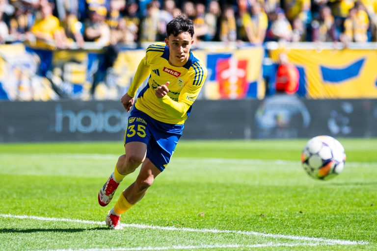 Betclic 1 Liga: Arka Gdynia - GKS Tychy. Na zdjciu Kamil Jakubczyk. 18.05.2025. fot. Mateusz Sodkowski / Tojmiasto.pl / KFP