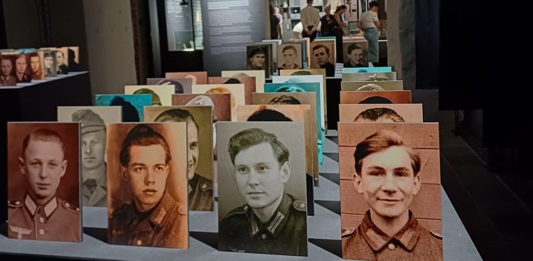 Wystawa "Nasi chłopcy. Mieszkańcy Pomorza Gdańskiego w armii III Rzeszy" (fot. Radio Gdańsk/Marzena Bakowska)