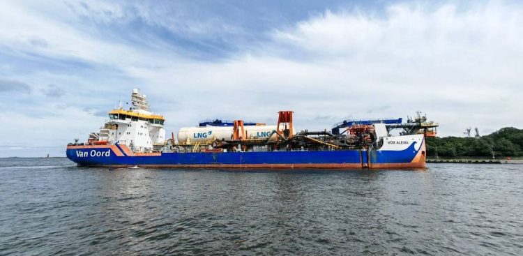 Na Zatoce Gdańskiej rozpoczęły się prace przygotowawcze pod budowę terminalu FSRU (fot. Gaz-System)