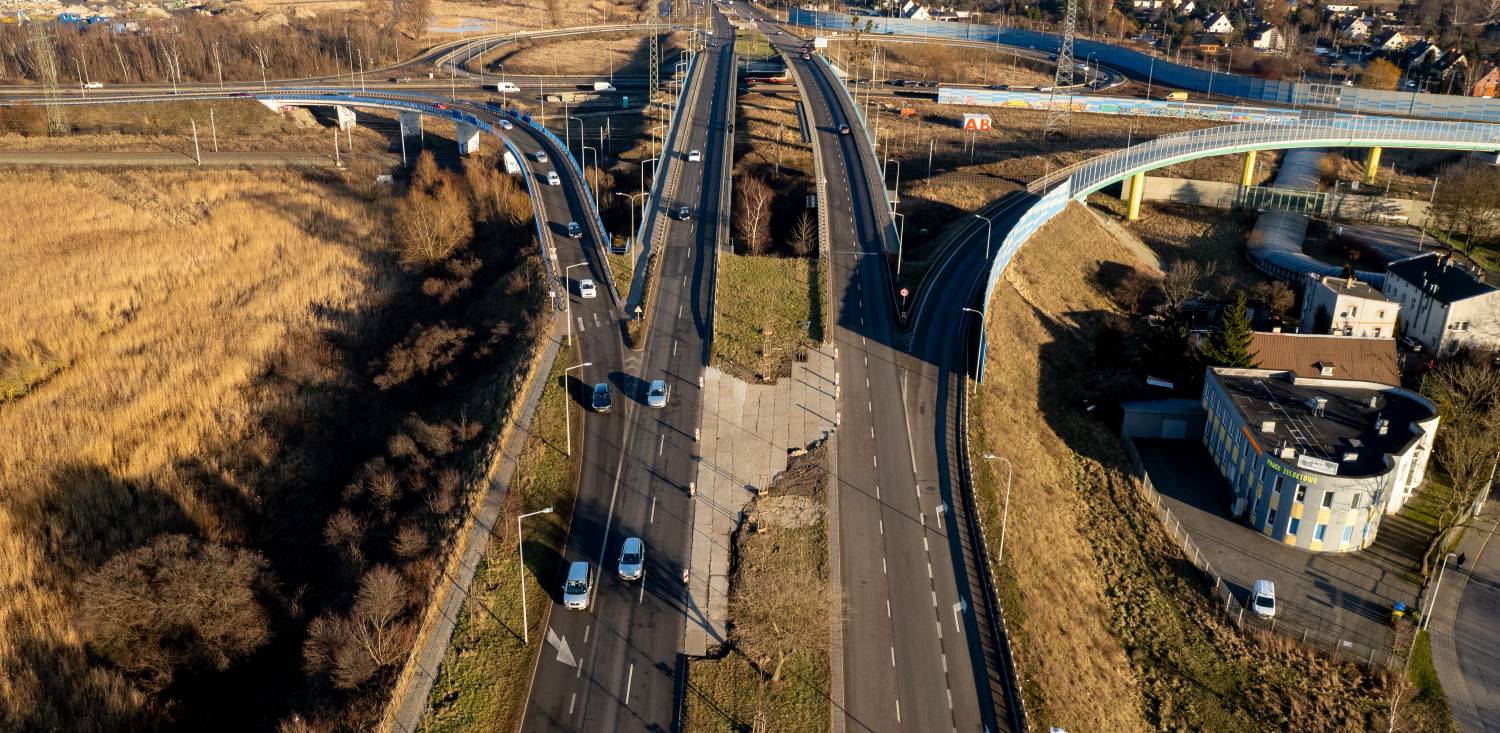Estakada na ul. Elbląskiej nad torami kolejowymi i Trasą Sucharskiego - 19.01.2025 r. (fot. Paweł Marcinko/KFP)