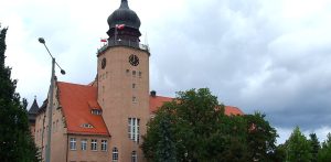 Urząd Miejski w Elblągu (fot. Wikimedia Commons)