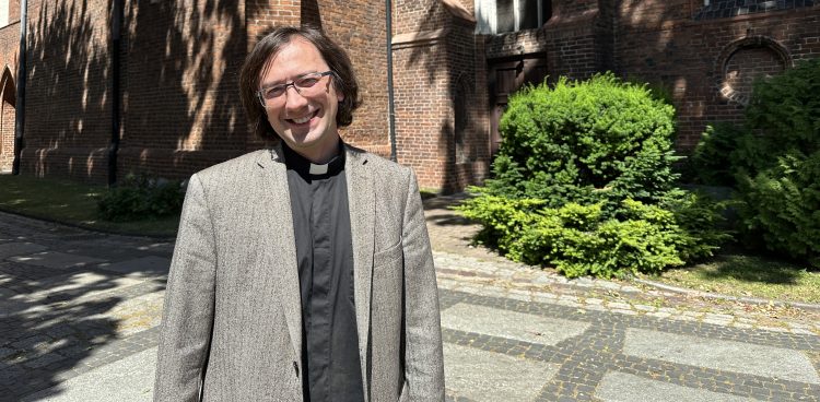 Ks. Wojciech Gliniecki (Fot. Radio Gdańsk/Filip Jędruch)