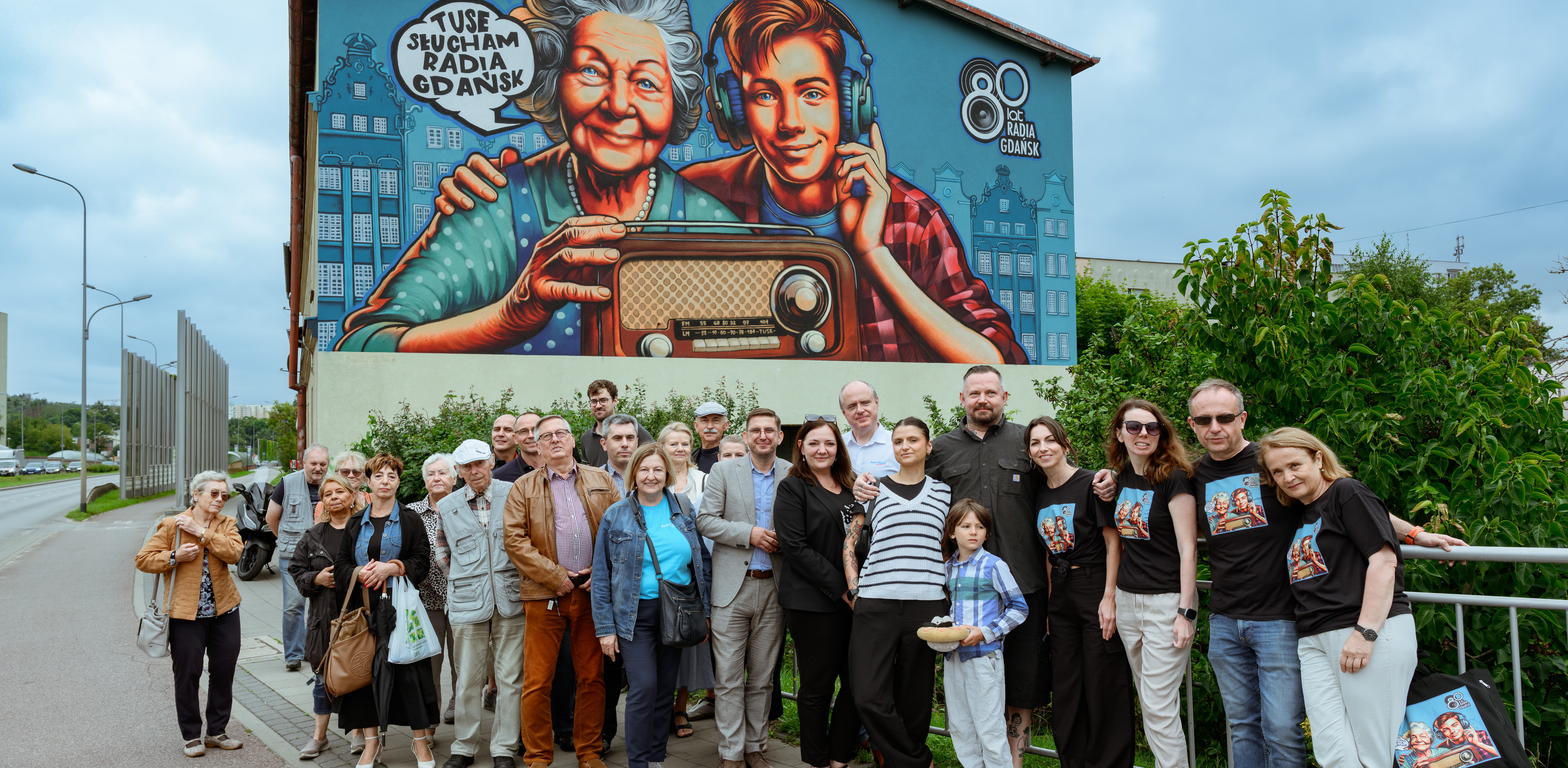 Mural z okazji 80. urodzin Radia Gdańsk. Uroczysta prezentacja, 23.07.2025 r. (fot. Jacek Klejment)