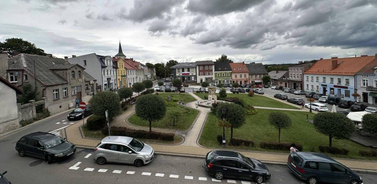 Rynek w Skarszewach (fot. Radio Gdańsk/Filip Jędruch)