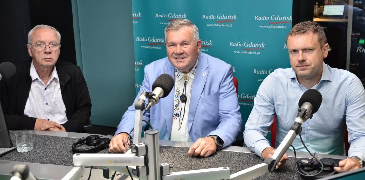 Ryszard Sylka, Mieczysław Gołuński i Michał Tusk (fot. Radio Gdańsk/Adrian Kasprzycki)