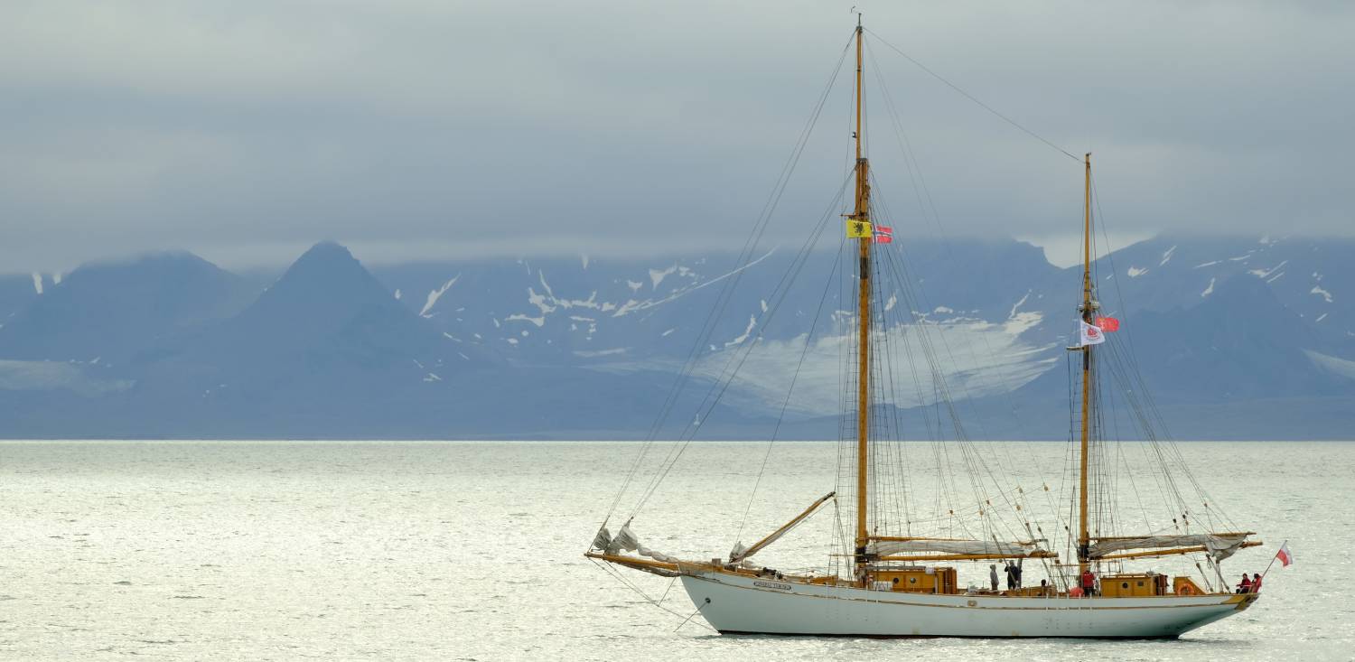 STS Generał Zaruski na półmetku wyprawy (fot. Mirek Bielecki)
