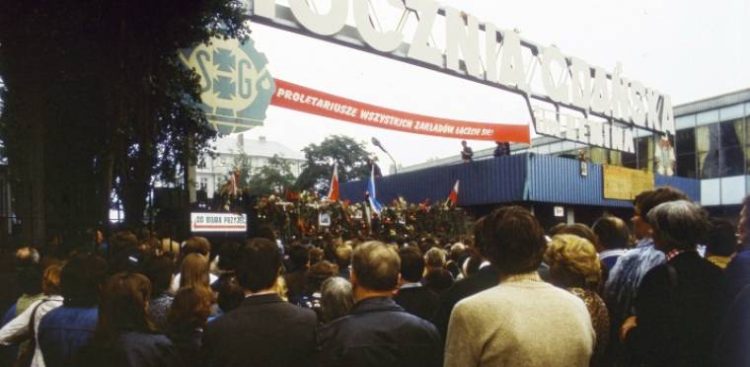 Stocznia Gdańska, strajki sierpnia 1980 roku (fot. Wojciech Milewski)