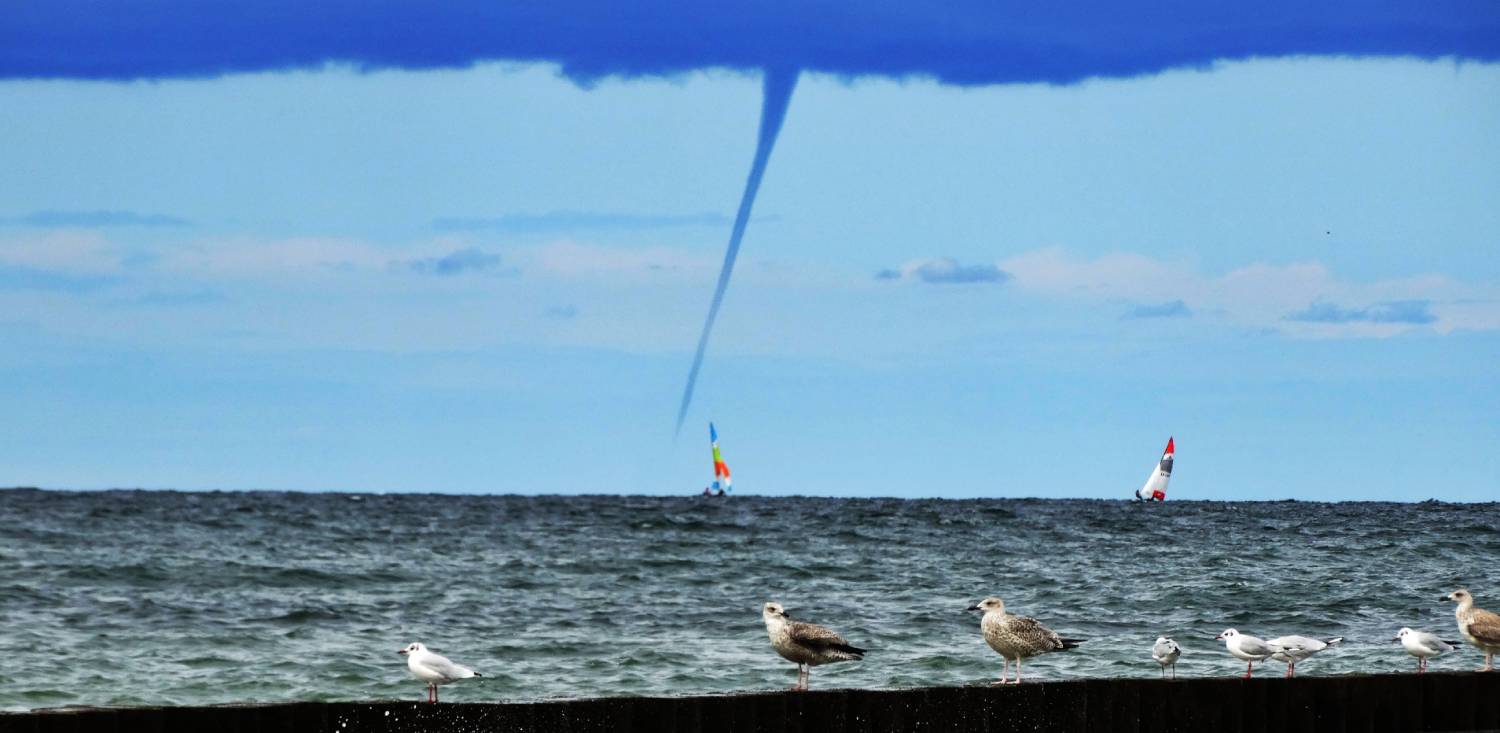 Trąba wodna (fot. Mariusz Jasłowski)