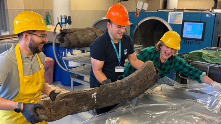 ( fot. nmm.pl/centrum-konserwacji-wrakow-statkow)