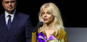 Dyrektorka Artystyczna FPFF Joanna Łapińska podczas gali otwarcia 50. FPFF w Gdyni, 22.09.2025. r. (fot. PAP/Piotr Matusewicz)