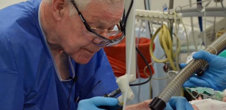 Światowej sławy chirurg Matthias Donelan w Szpitalu im. Kopernika w Gdańsku (fot. Copernicus PL)