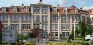 Starostwo Powiatowe w Starogardzie Gdańskim (fot. Wikimedia Commons)