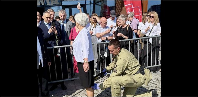 (fot. Facebook/Piotr Adamowicz)