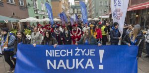 Parada gdańskich uczelni otwierająca kolejny rok akademicki (fot. gdansk.pl / Grzegorz Mehring)