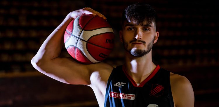 Dominik Wilczek (fot. mat. pras.)