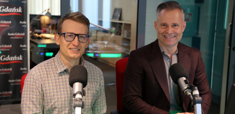Bogusław Wieczorek i dr Radosław Stojek (fot. Radio Gdańsk/Martyna Krawcewicz)