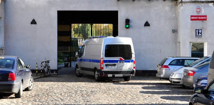 Zdjęcie archiwalne. Areszt śledczy przy ul. Kurkowej w Gdańsku (fot. Grzegorz Kosiorowski/KFP)