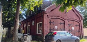 "Czerwona Szopa" w Ustce stanie się młodzieżowym klubem kultury (fot. Radio Gdańsk/Joanna Merecka-Łotysz)