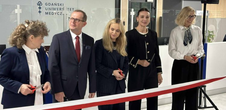 Oficjalne otwarcie Uniwersyteckiego Centrum Stomatologicznego GUMed (fot. Radio Gdańsk/Oskar Bąk)
