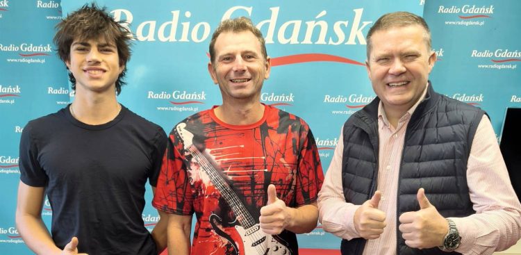 Marek Teterycz z synem i Sławomir Siezieniewski (fot. Radio Gdańsk)