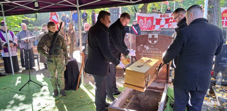 Pogrzeb Stanisława Szafranka. Cmentarz Garnizonowy w Gdańsku, 18.10.2025 r. (fot. Radio Gdańsk/Sebastian Kwiatkowski)