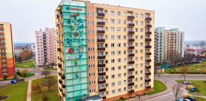 Prace nad muralem w Tczewie (fot. P. Janicki)