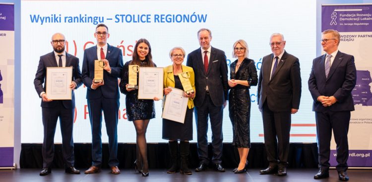 (fot. Fundacja Rozwoju Demokracji Lokalnej im. Jerzego Regulskiego)