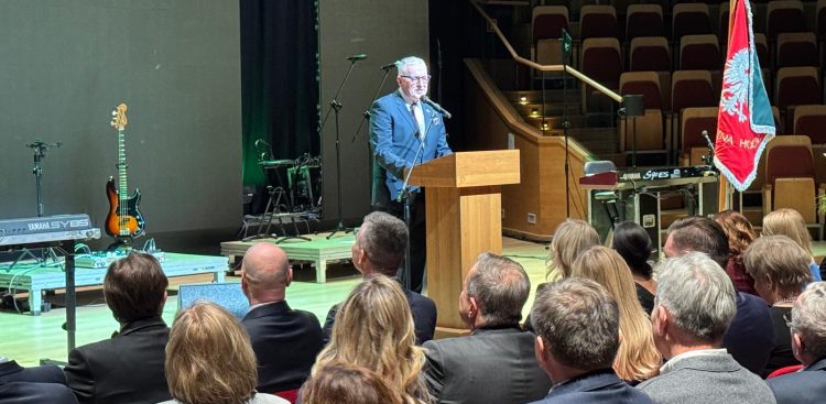 Dariusz Strzelecki, dziekan Pomorskiej Izby Adwokackiej. Gala 80-lecia Pomorskiej Izby Adwokackiej (fot. Karol Zakaszewski / Pomorska Izba Adwokacka)