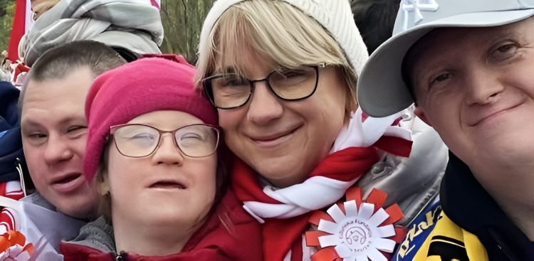 Katarzyna Karczewska wraz z podopiecznymi (fot. archiwa prywatne)