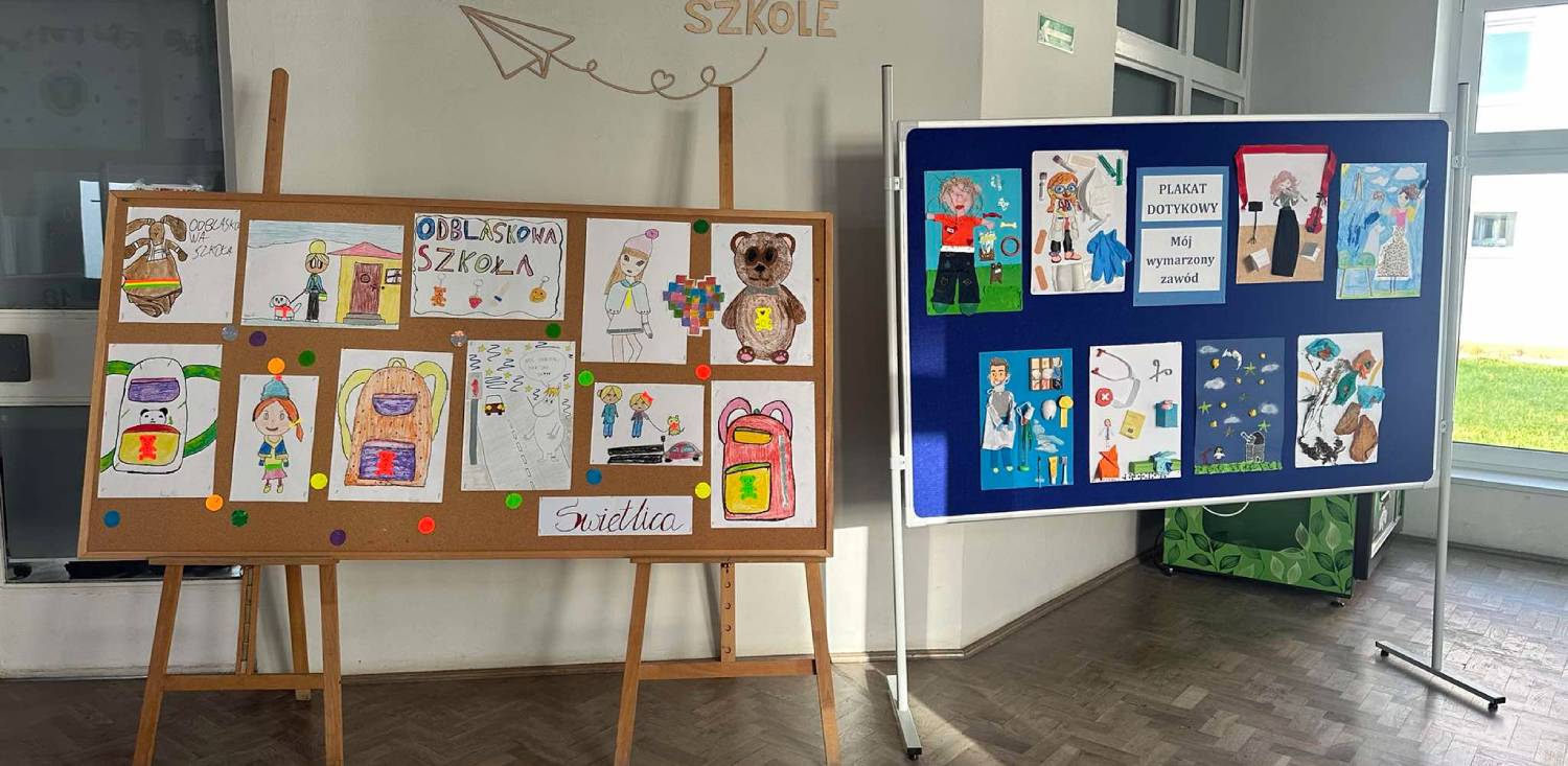 Konkurs "Odblaskowa Szkoła". Prace uczniów z Zespołu Szkolno-Przedszkolnego nr 8 w Gdańsku (fot. Radio Gdańsk/Oskar Bąk)