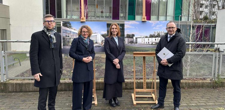 Zainaugurowano budowę Centrum Kompleksowej Opieki nad Dziećmi z Chorobami Reumatycznymi w Sopocie (fot. Radio Gdańsk/Filip Jędruch)
